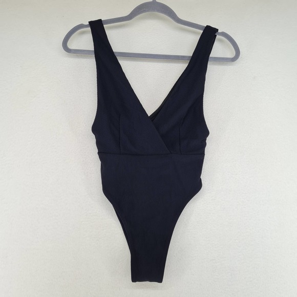 Alphalete Other - Alphalete Ribbed One Piece Swimsuit in Black Size Small